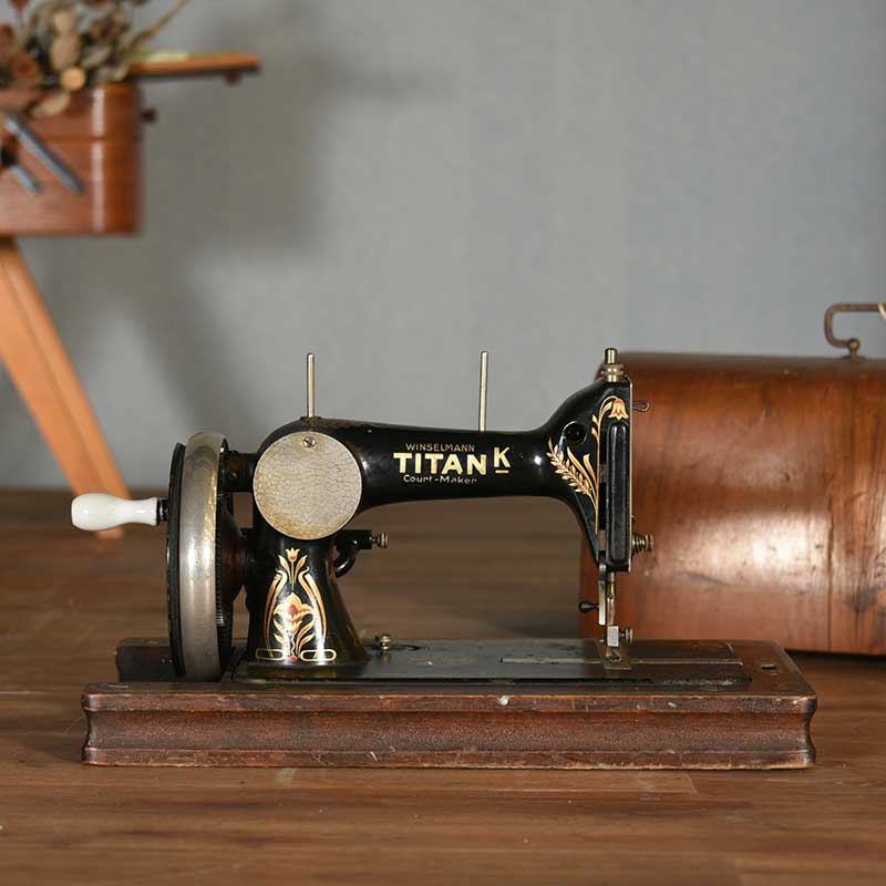 Winselmann Titan タイタン 小ぶりな手回しミシン /SM-49C